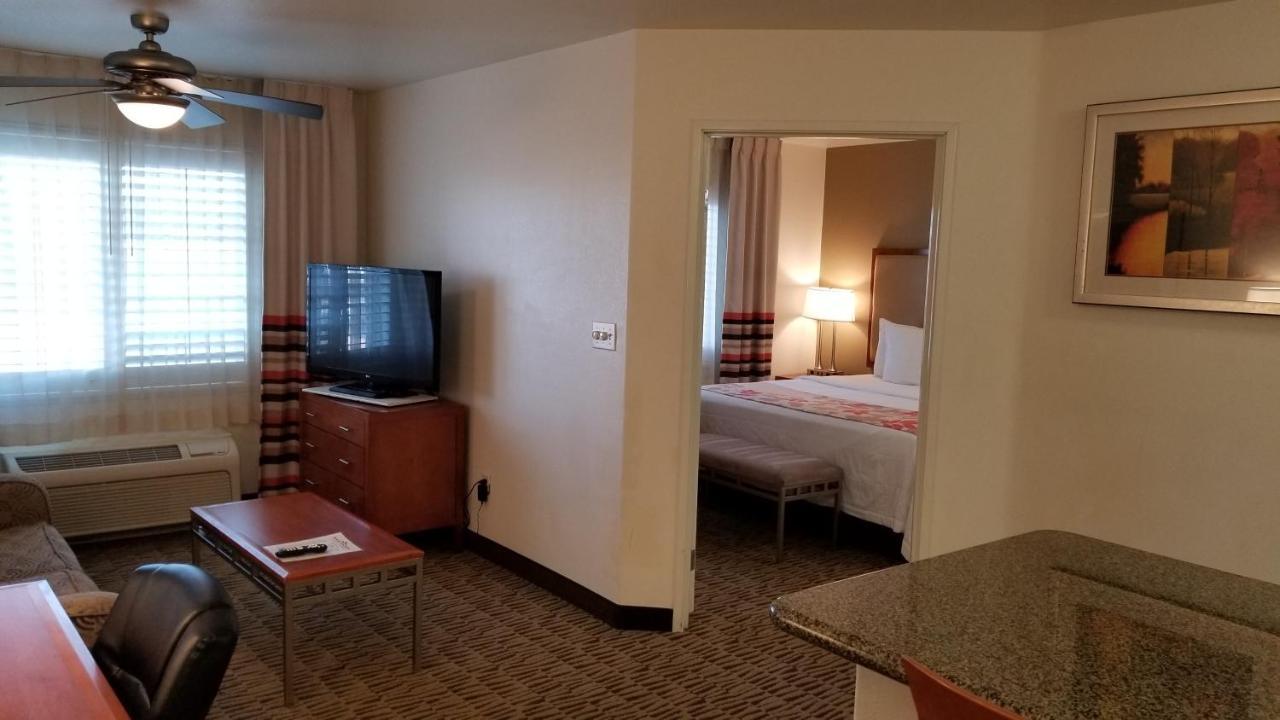 Hawthorn Suites Victorville Exterior foto